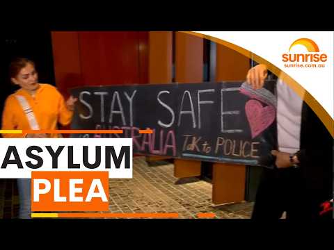 Iranian Footballers Seek Asylum 